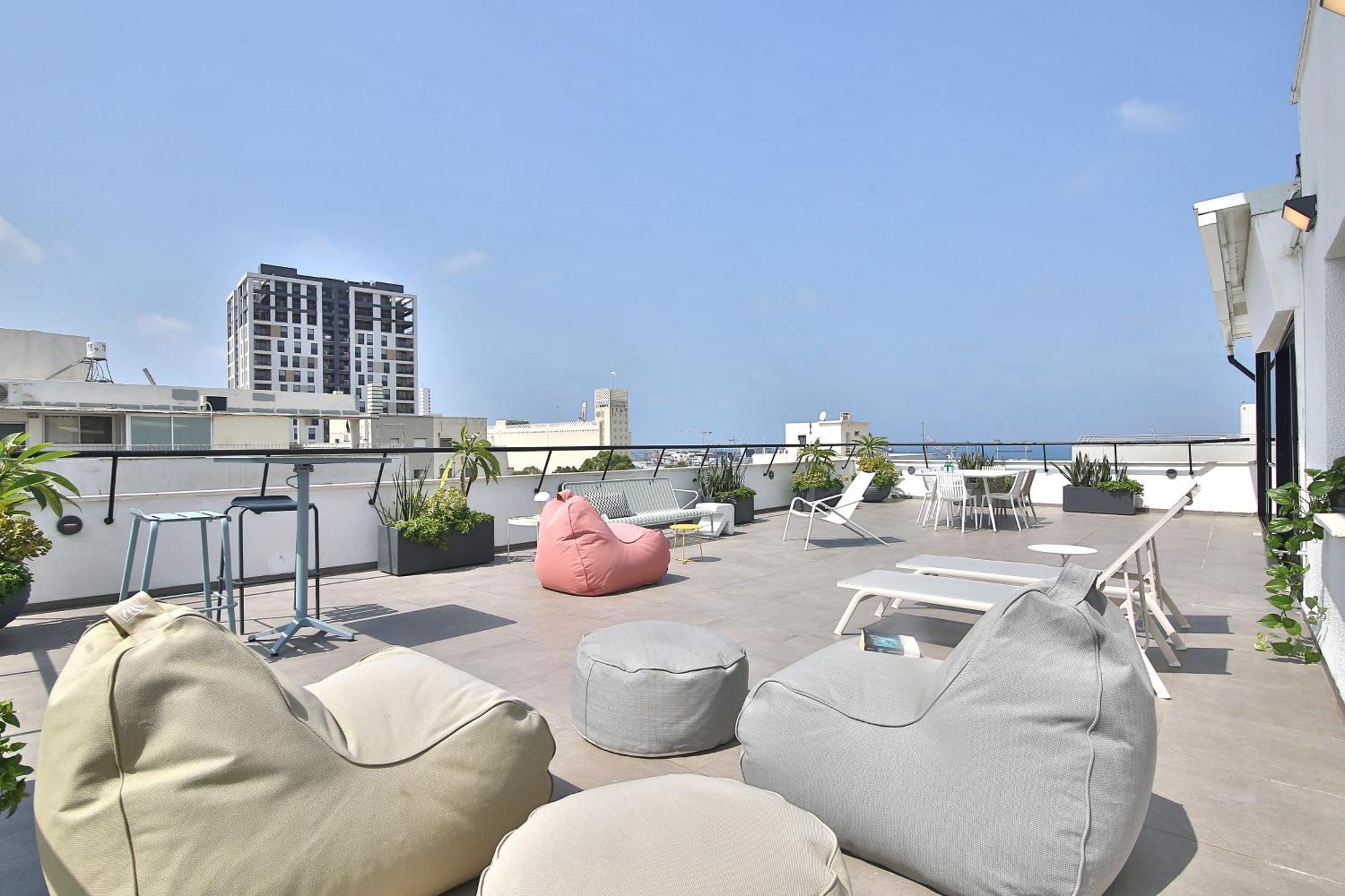 Rooftop 42 - Penthouse Apartment